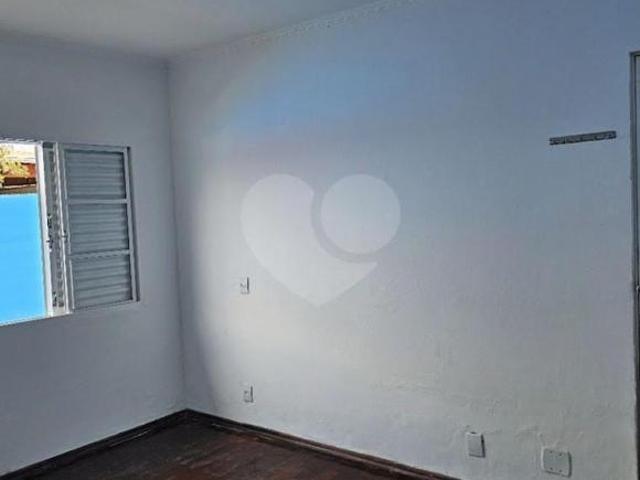 Casa para venda em Vila Joaquim Inácio de 240.00m² com 3 Quartos, 1 Suite e 2 Garagens