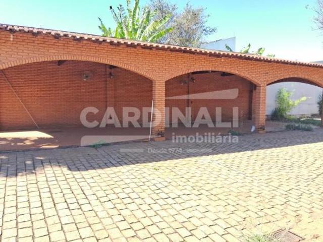 Casa para venda em Vila José Bonifácio de 447.00m² com 5 Quartos e 10 Garagens