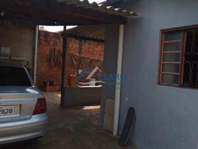 Casa para venda em Vila Lemos de 312.00m² com 2 Quartos e 3 Garagens