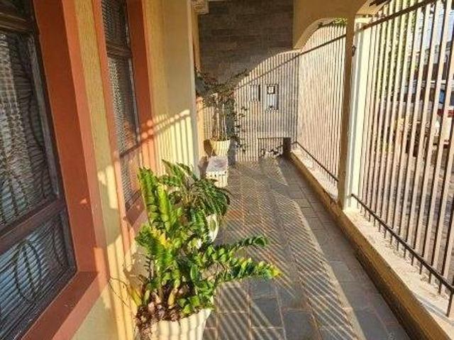 Casa para venda em Vila Machadinho de 121.00m² com 3 Quartos e 2 Garagens