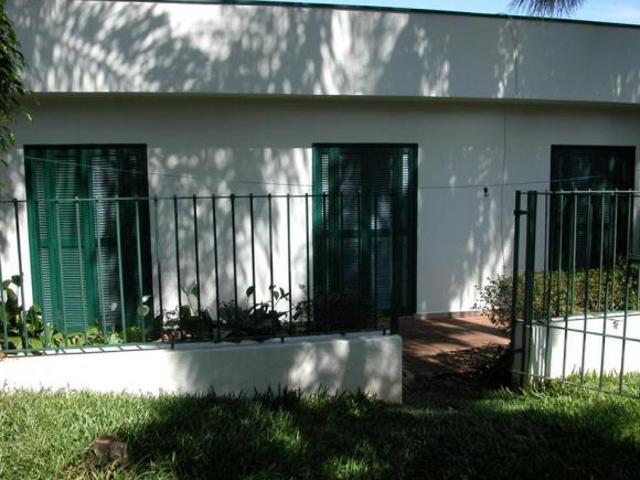 Casa para venda em Vila Madalena com 3 quartos, sendo 1 suíte, 3 vagas, 250m²
