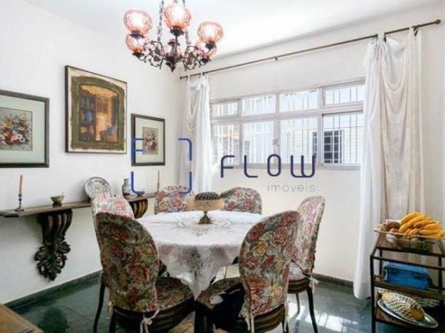 Casa para venda em Vila Madalena com 3 quartos, sendo 1 suíte, 3 vagas, 219m²