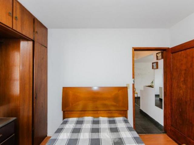 Casa para venda em Vila Madalena com 3 quartos, sendo 1 suíte, 150m²