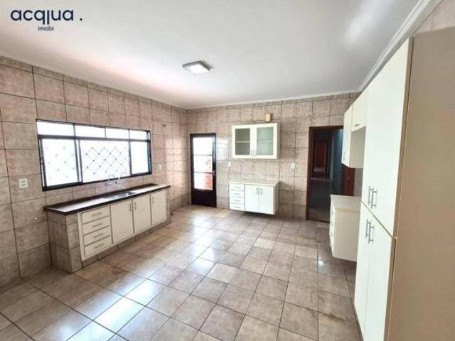 Casa para venda em Vila Monte Alegre de 183.00m² com 3 Quartos, 1 Suite e 4 Garagens