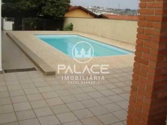 Casa para venda em Vila Monteiro de 326.00m² com 3 Quartos, 1 Suite e 8 Garagens