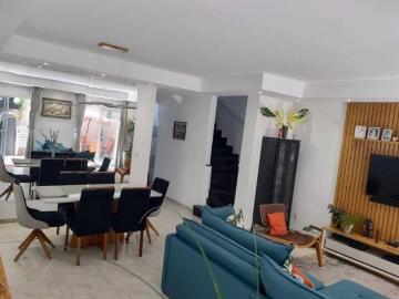 Casa para venda em Vila Mogilar de 165.00m² com 4 Quartos e 2 Suites