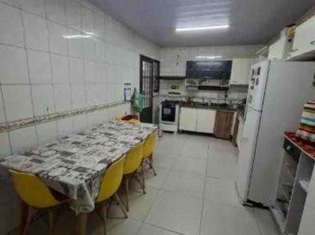 Casa para venda em Vila Mogilar de 95.00m² com 2 Quartos e 2 Garagens