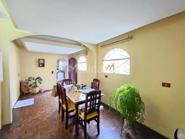 Casa para venda em Vila Oliveira de 218.00m² com 4 Quartos, 2 Suites e 4 Garagens