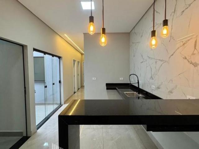 Casa para venda em Vila Pântano de 116.00m² com 3 Quartos, 1 Suite e 2 Garagens
