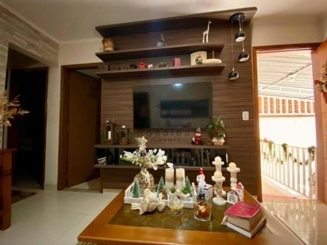 Casa para venda em Vila Presidente Médici de 174.00m² com 4 Quartos e 2 Garagens