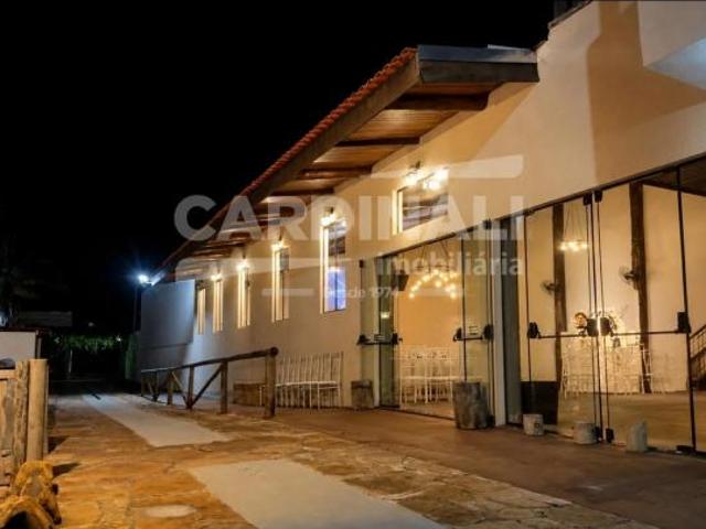 Casa para venda em Vila Rancho Velho de 360.00m² com 1 Quarto, 1 Suite e 1 Garagem