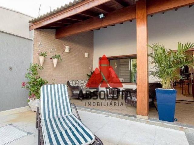 Casa para venda em Vila Santa Maria de 250.00m² com 3 Quartos, 1 Suite e 4 Garagens