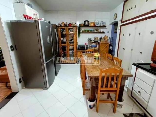 Casa para venda em Vila Santana de 166.00m² com 3 Quartos, 1 Suite e 2 Garagens