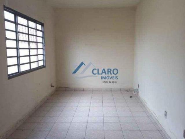 Casa para venda em Vila Souto de 160.00m² com 3 Quartos, 1 Suite e 4 Garagens