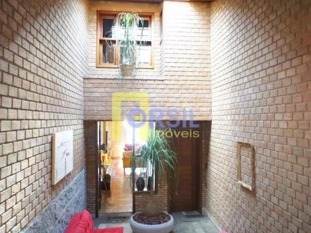Casa para venda em Vila Suissa de 446.00m² com 4 Quartos, 1 Suite e 4 Garagens