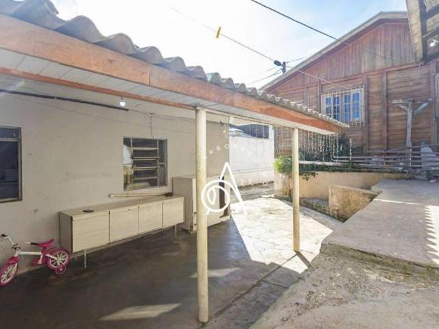 Casa para venda em Xaxim de 150.00m² com 4 Quartos e 3 Garagens