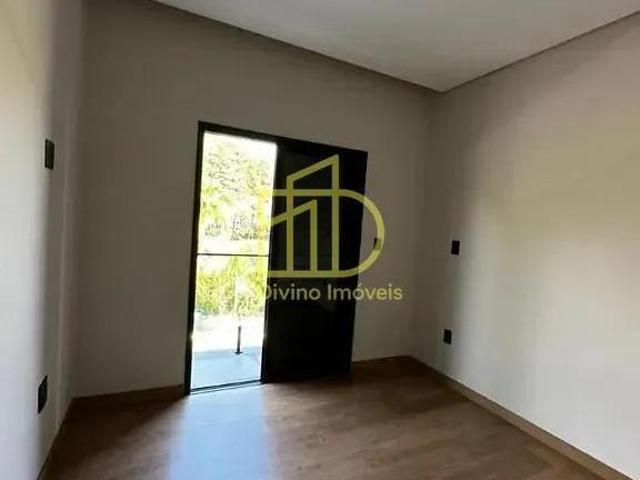 Casa para venda em Zona Leste de 225.00m² com 3 Quartos e 3 Suites