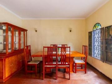 Casa Para Venda Jardim da Glória, 3 Quartos, 1 Suíte, 2 Vagas, 200m²