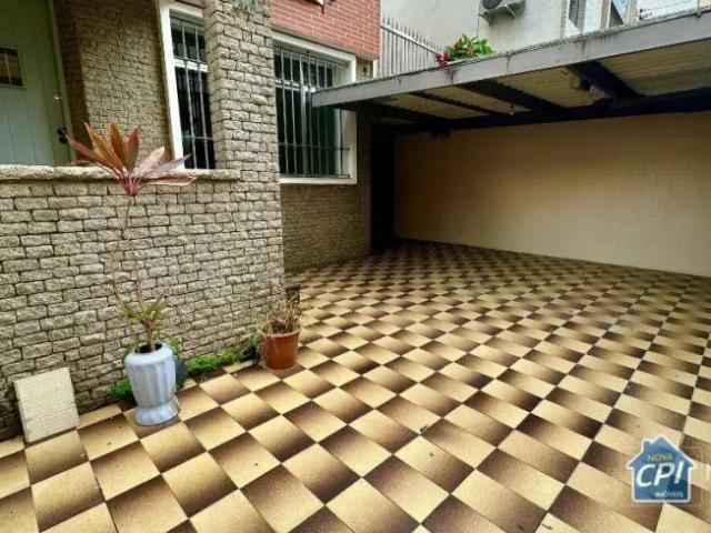 Casa para venda ou Aluguel Comercial em Santos