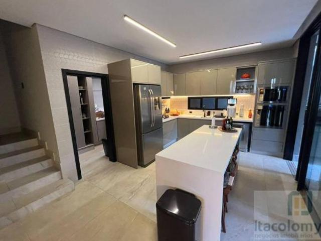 Casa para venda no Residencial Alphasitio Tamboré
