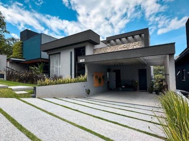 Casa para venda no Residencial Alphasitio Tamboré