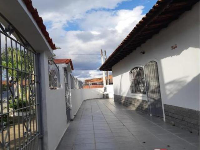 Casa para Venda por R$260.000,00 com 140m² e 3 vagas Maracanã, Praia grande / SP Cód. BDI46390