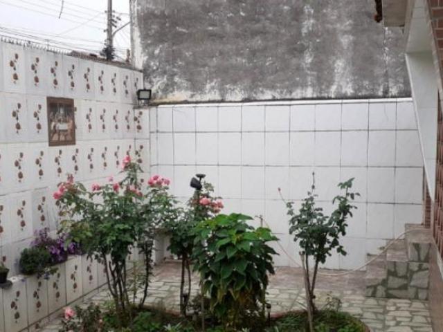 Casa para Venda por R$410.000,00 com 250m², 2 dormitórios, 1 vaga e 1 banheiro Jardim são vicente