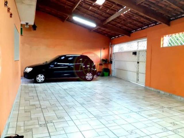 Casa para Venda por R$650.000,00 com 200m², 5 vagas, 3 dormitórios e 3 banheiros Vila alabama, São