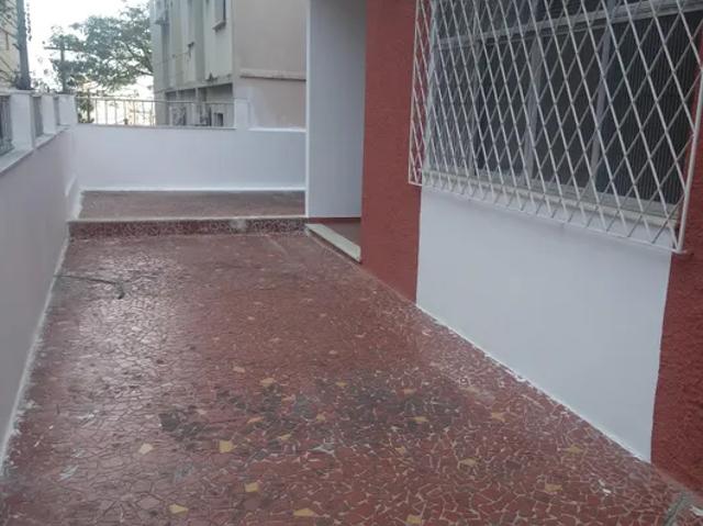 Casa para venda possui 216 metros quadrados com 4 quartos