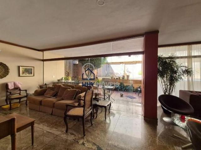 Casa para venda residencial ou comercial em rua plana no São Bento, Belo Horizonte