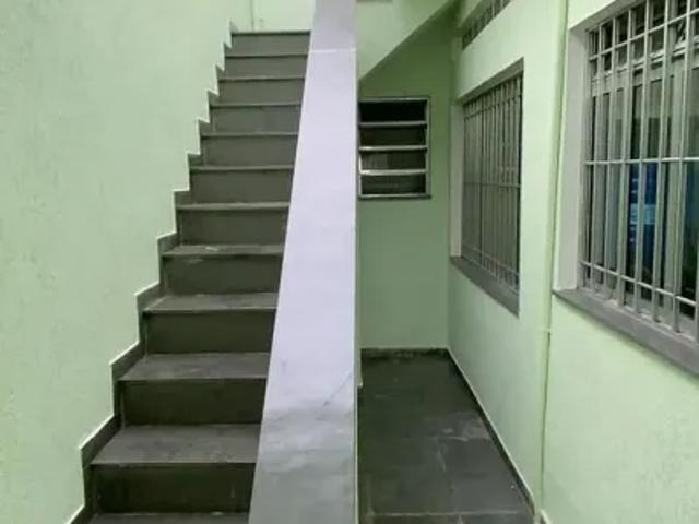 Casa para venda tem 140 metros quadrados com 3 quartos