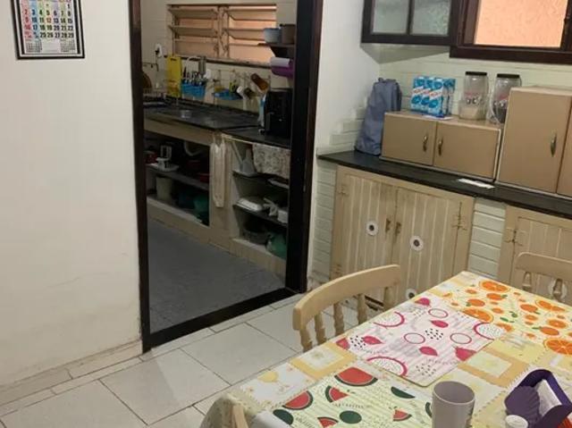 Casa para venda tem 360 metros quadrados com 3 quartos
