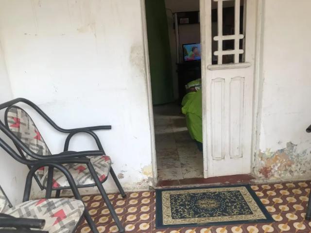 Casa para venda tem 375 metros quadrados com 3 quartos