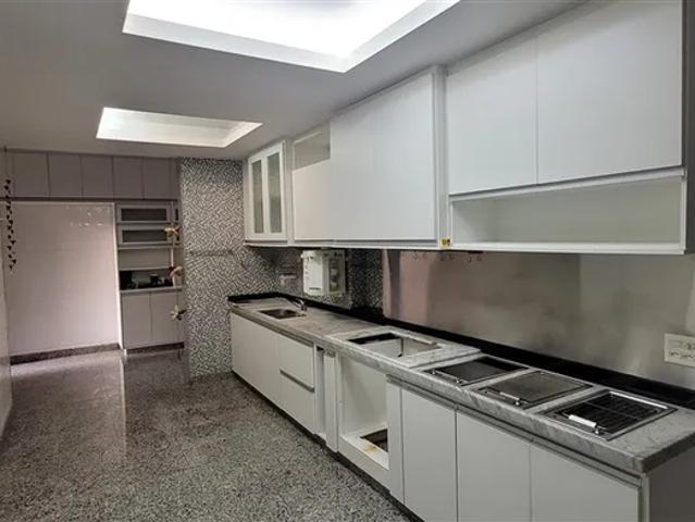 Casa para venda tem 430 metros quadrados com 3 quartos em Urca Rio de Janeiro RJ