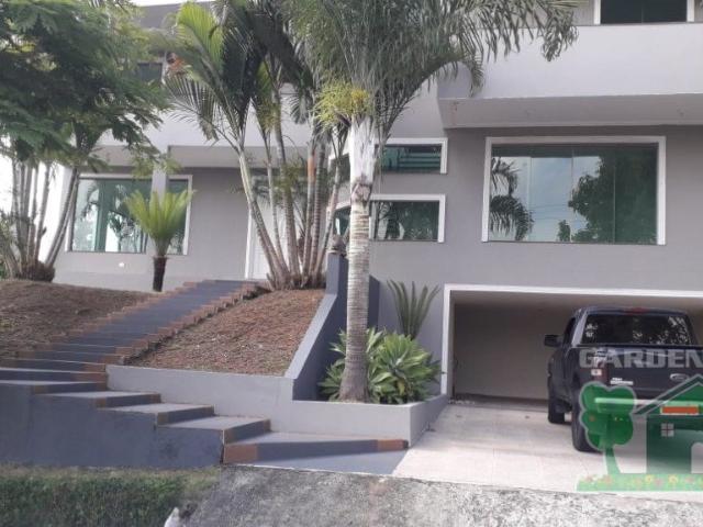Casa para Venda/Aluguel com 4 quartos, 1000 m² por R$ 3.900.000