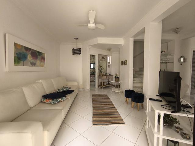 Casa para Venda/Aluguel com 4 quartos, 164 m² por R$ 2.700.000