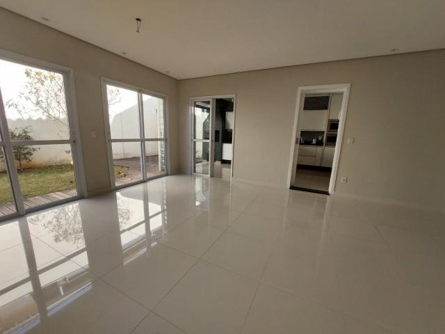 Casa para Venda/Aluguel com 4 quartos, 173 m² por R$ 1.800.000