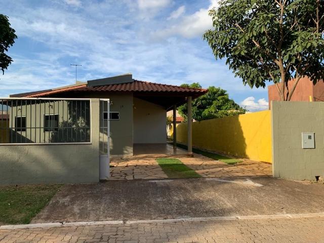 Casa para Venda/Aluguel com 4 quartos, 220 m² por R$ 750.000
