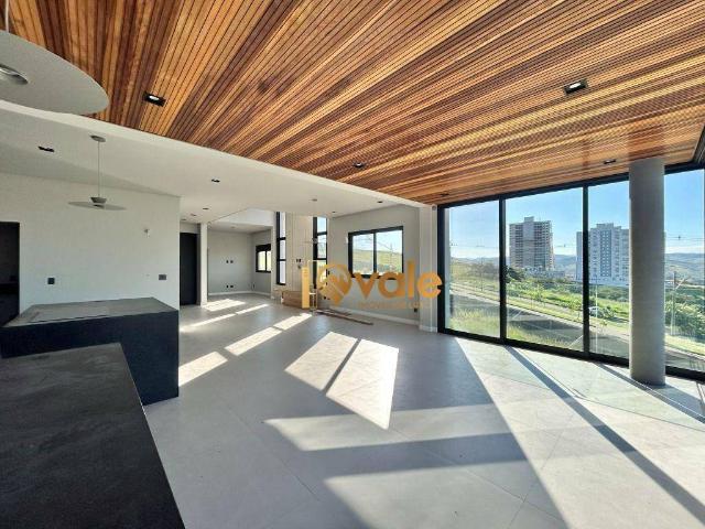 Casa para Venda/Aluguel com 4 quartos, 420 m² por R$ 4.500.000