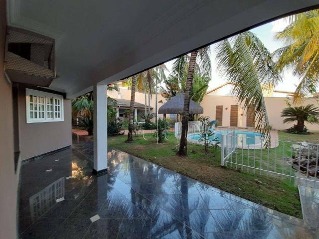 Casa para Venda/Aluguel com 5 quartos, 480 m² por R$ 2.500.000