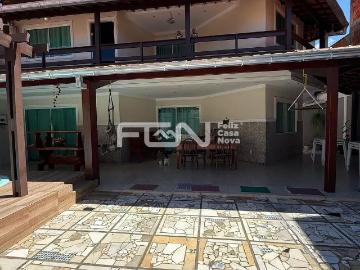 Casa para Venda/Aluguel com 5 quartos, 538 m² por R$ 800.000