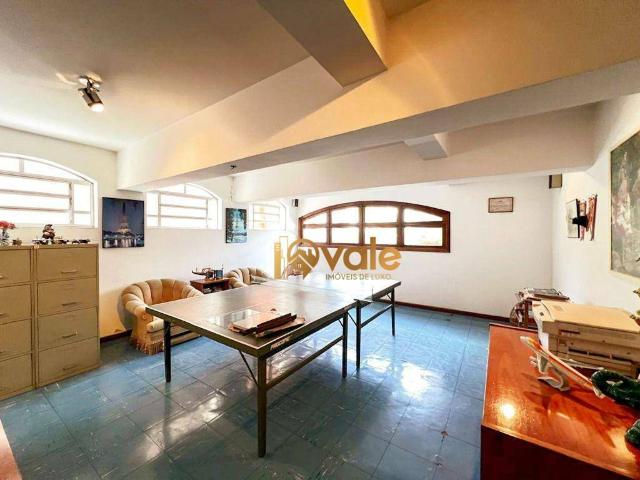 Casa para Venda/Aluguel com 5 quartos, 604 m² por R$ 4.100.000