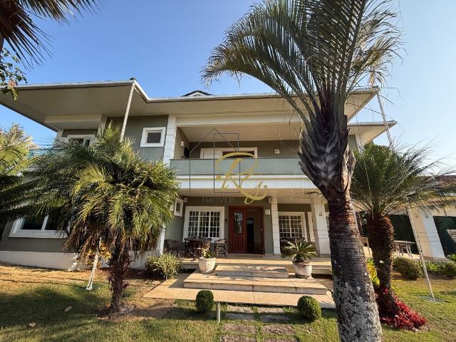 Casa para Venda/Aluguel com 5 quartos, 900 m² por R$ 3.300.000
