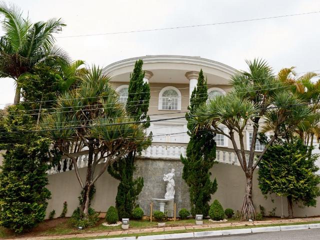 Casa para Venda/Aluguel com 5 quartos, 980 m² por R$ 5.800.000