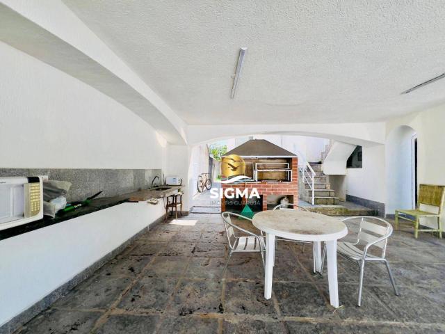 Casa para Venda/Aluguel com 6 quartos, 248 m² por R$ 1.500.000