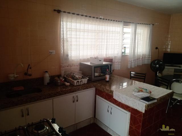 Casa para Venda/Aluguel com 2 quartos, 276 m² por R$ 750.000