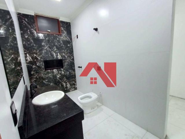 Casa para Venda/Aluguel com 2 quartos, 80 m² por R$ 470.000