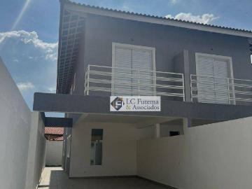 Casa para Venda/Aluguel com 3 quartos, 113 m² por R$ 549.000