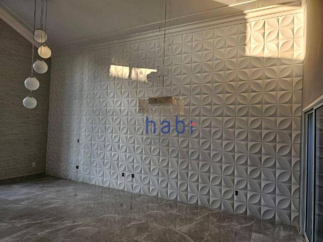Casa para Venda/Aluguel com 3 quartos, 147 m² por R$ 940.000