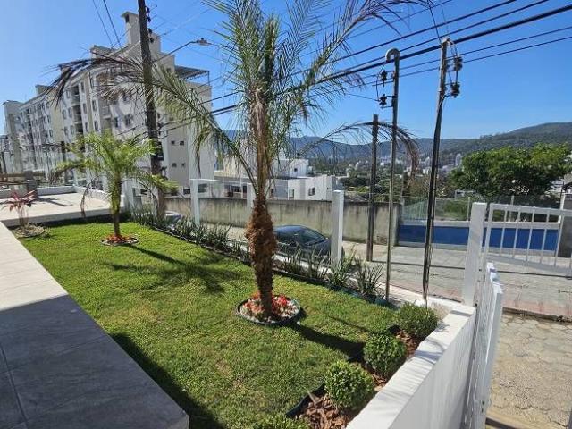 Casa para Venda/Aluguel com 3 quartos, 157 m² por R$ 1.285.000